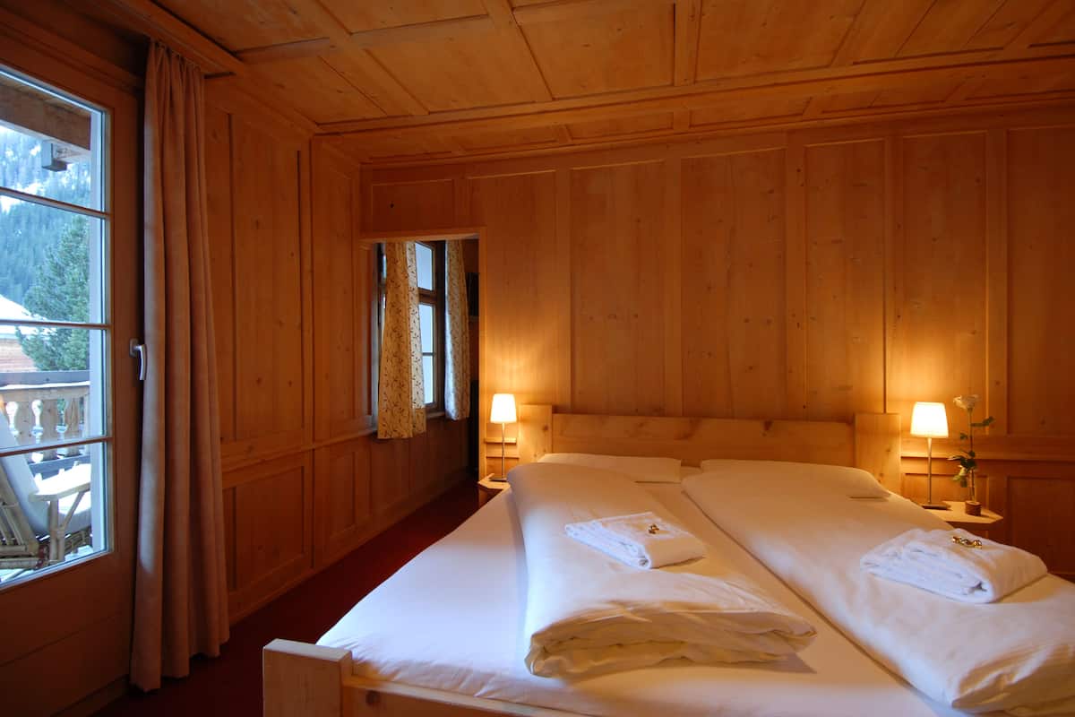 Superior Family Room, Private Bathroom | Blackout drapes, iron/ironing board (on request), WiFi (free)