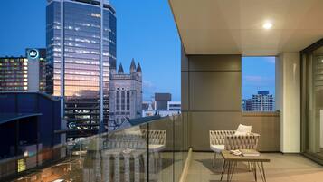 2 Bedroom Penthouse Suite | Terrace/patio