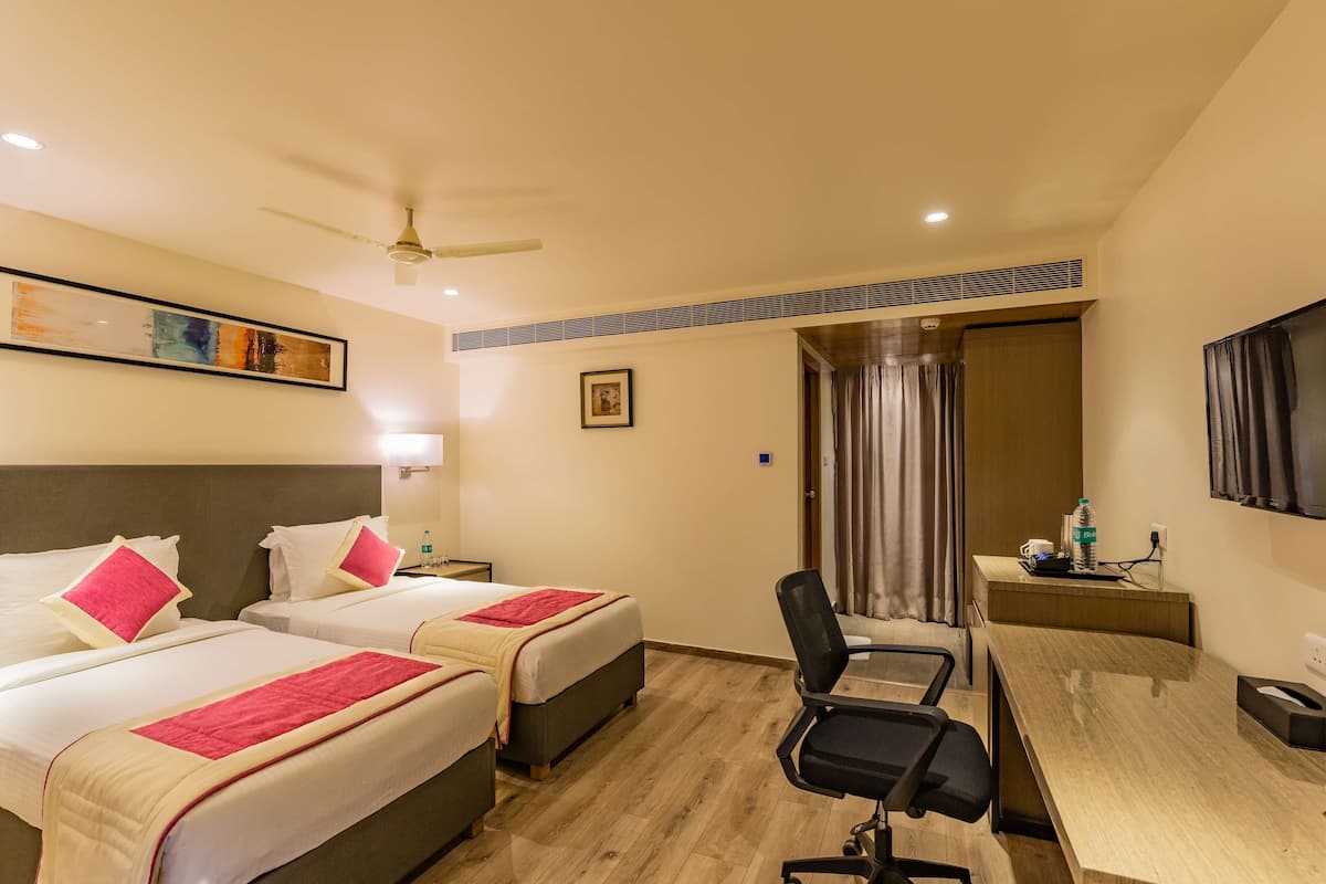 Minibar, in-room safe, desk, soundproofing