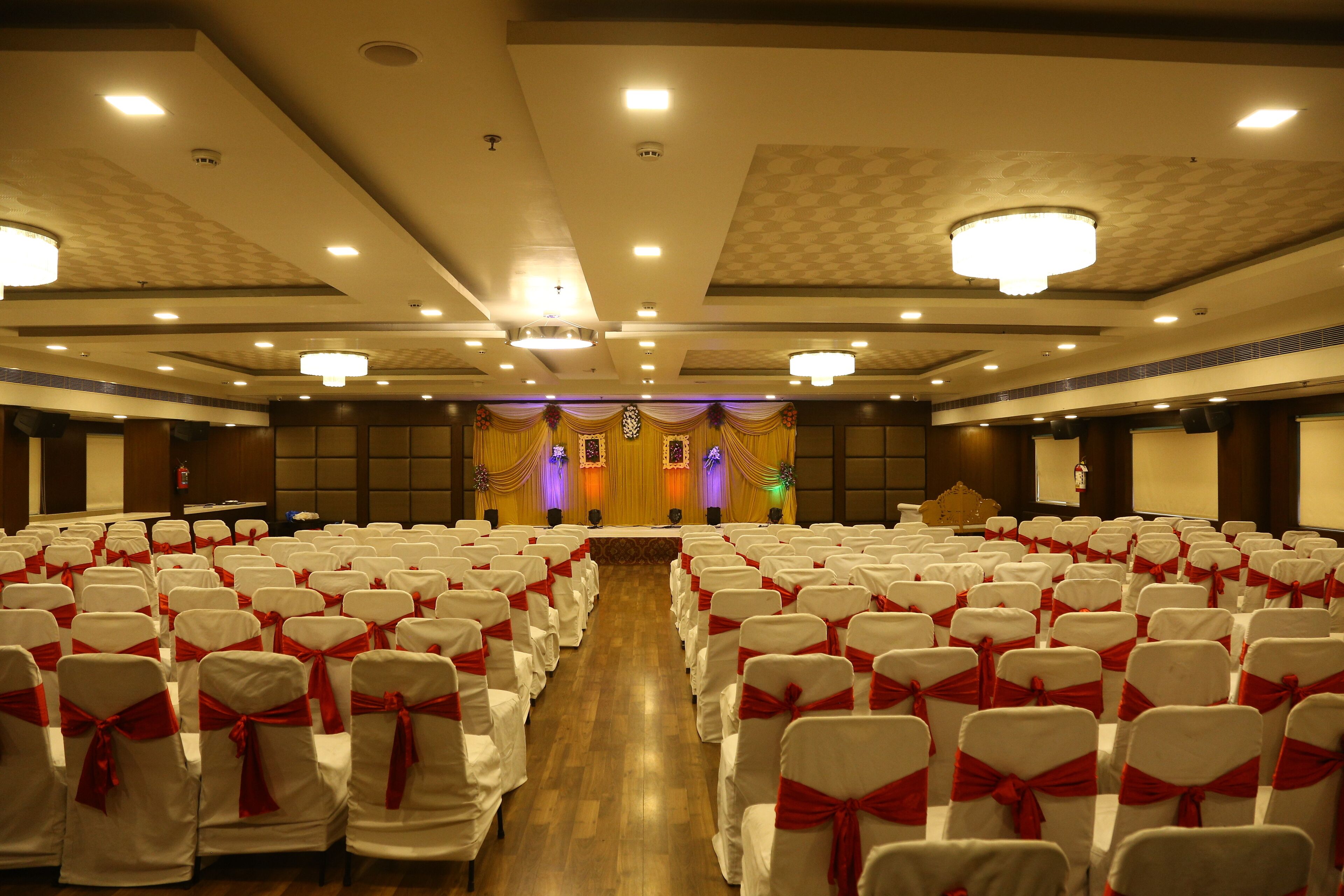 breakfast, lunch, dinner served; indian cuisine