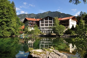 Exterior - Hotel am Badersee (Grainau)