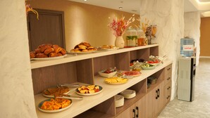 Dagelijks ontbijtbuffet inbegrepen