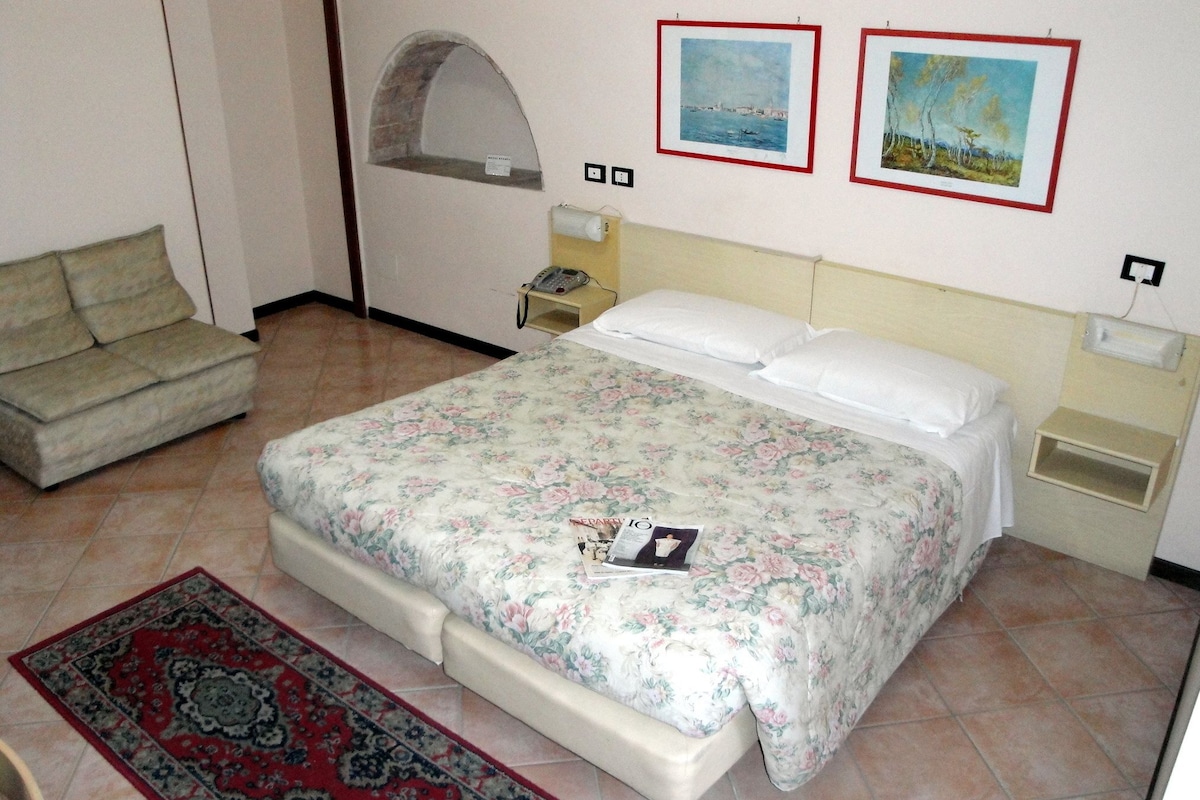Down duvets, minibar, in-room safe, individually furnished