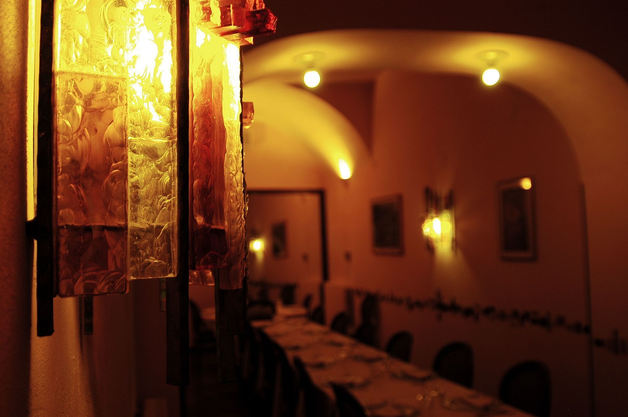 lunch and dinner served