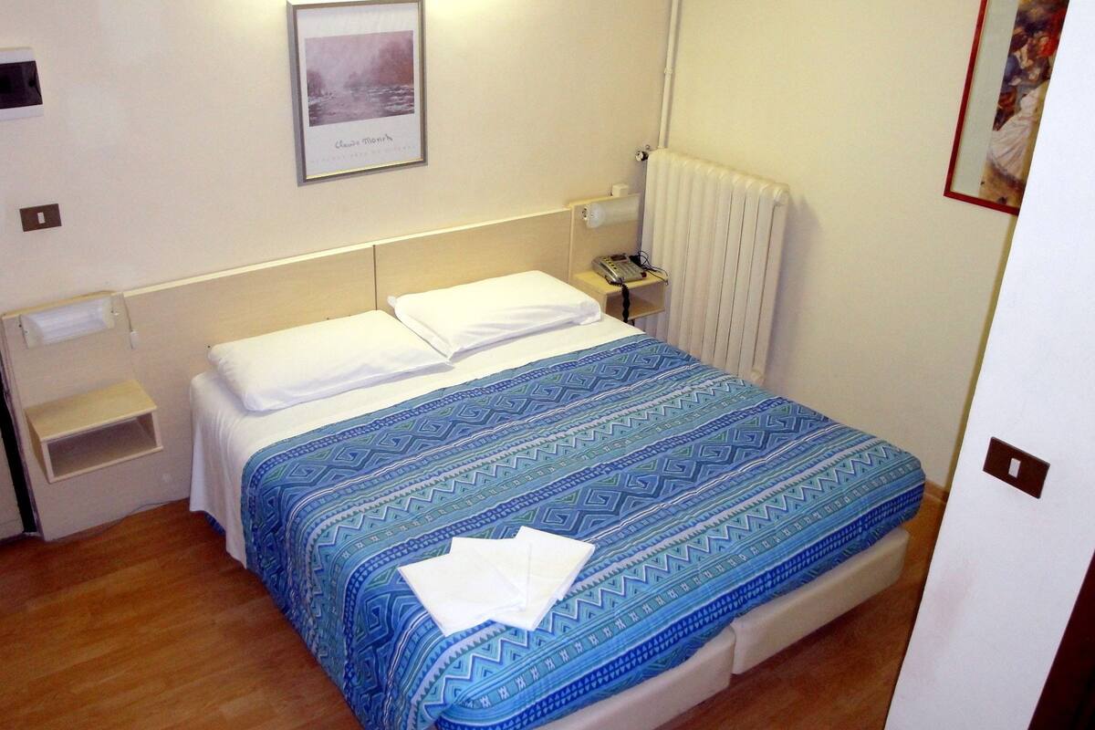 Standard Double or Twin Room, Private Bathroom | Down duvets, minibar, in-room safe, individually furnished