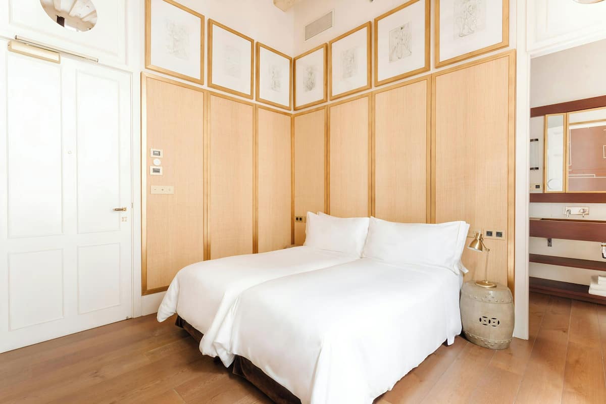 1 slaapkamer, een minibar, een strijkplank/strijkijzer