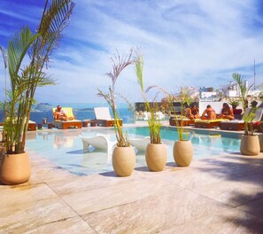 Outdoor pool, sun loungers