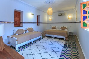 Literie de qualité supérieure, décoration personnalisée