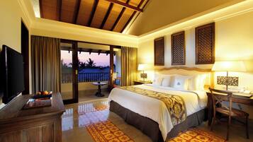 Studio Suite | 1 bedroom, premium bedding, minibar, in-room safe