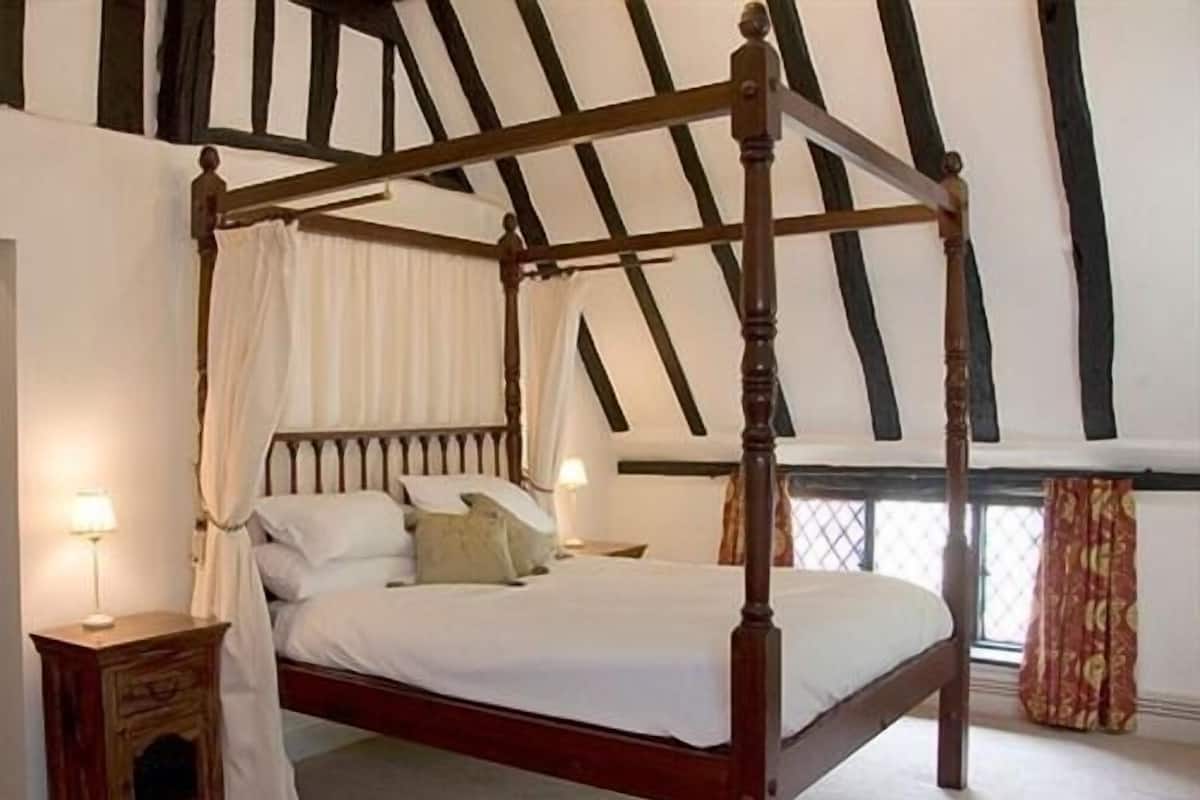 غرفة مزدوجة - بحمام داخل الغرفة (Four Poster)