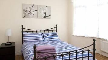 Apartment, 2 Bedrooms | Free WiFi