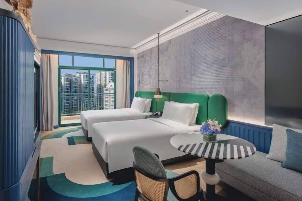 1 bedroom, premium bedding, minibar, in-room safe
