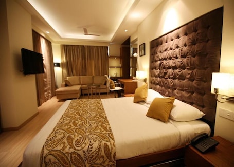 1 bedroom, minibar, in-room safe, desk