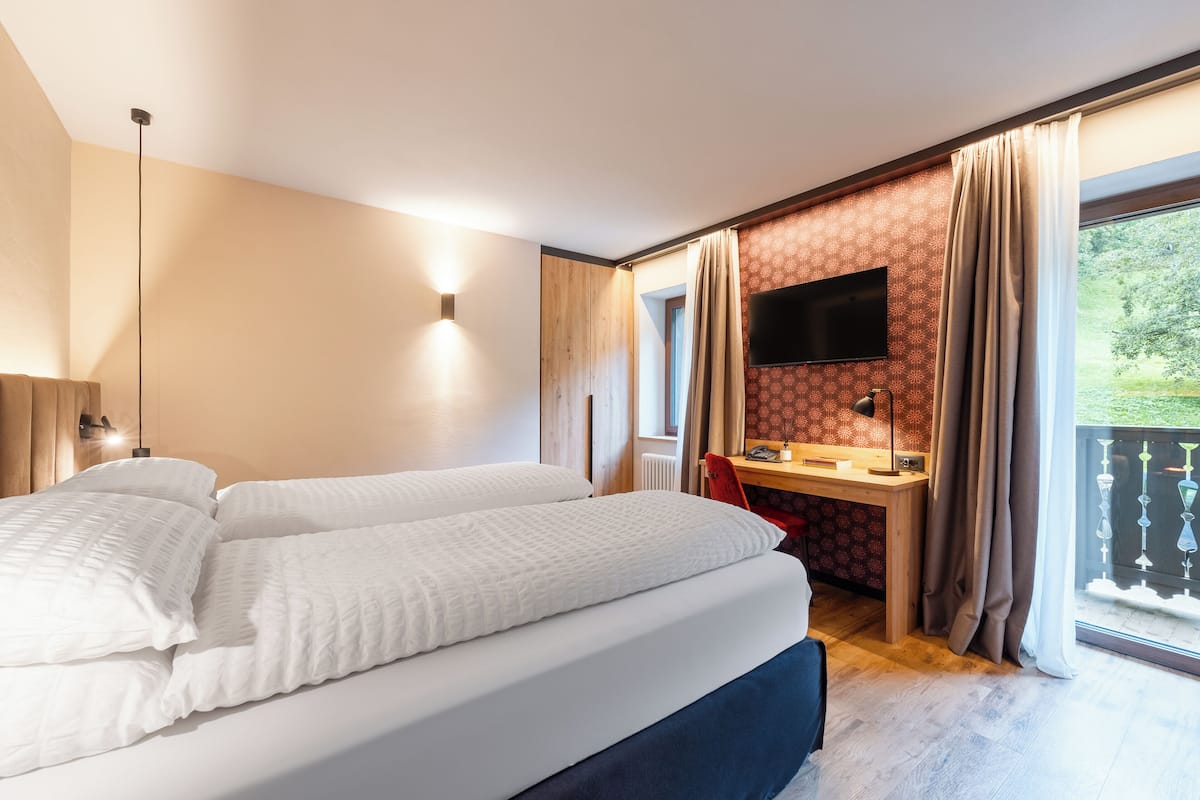 1 Schlafzimmer, Daunenbettdecken, Zimmersafe, Verdunkelungsvorhänge
