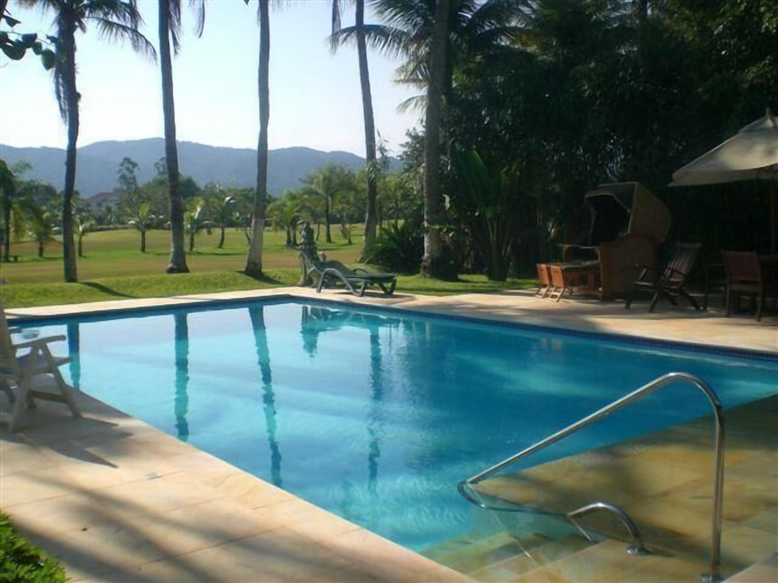 Outdoor pool, pool umbrellas