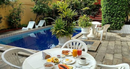 Chez Les Rois Bed And Breakfast
