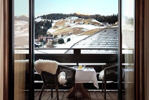 Deluxe Room, Multiple Beds, Mountain View | View from room