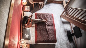 Desk, soundproofing, cribs/infant beds, free WiFi - Hôtel Altitude (Val-d'Isere)