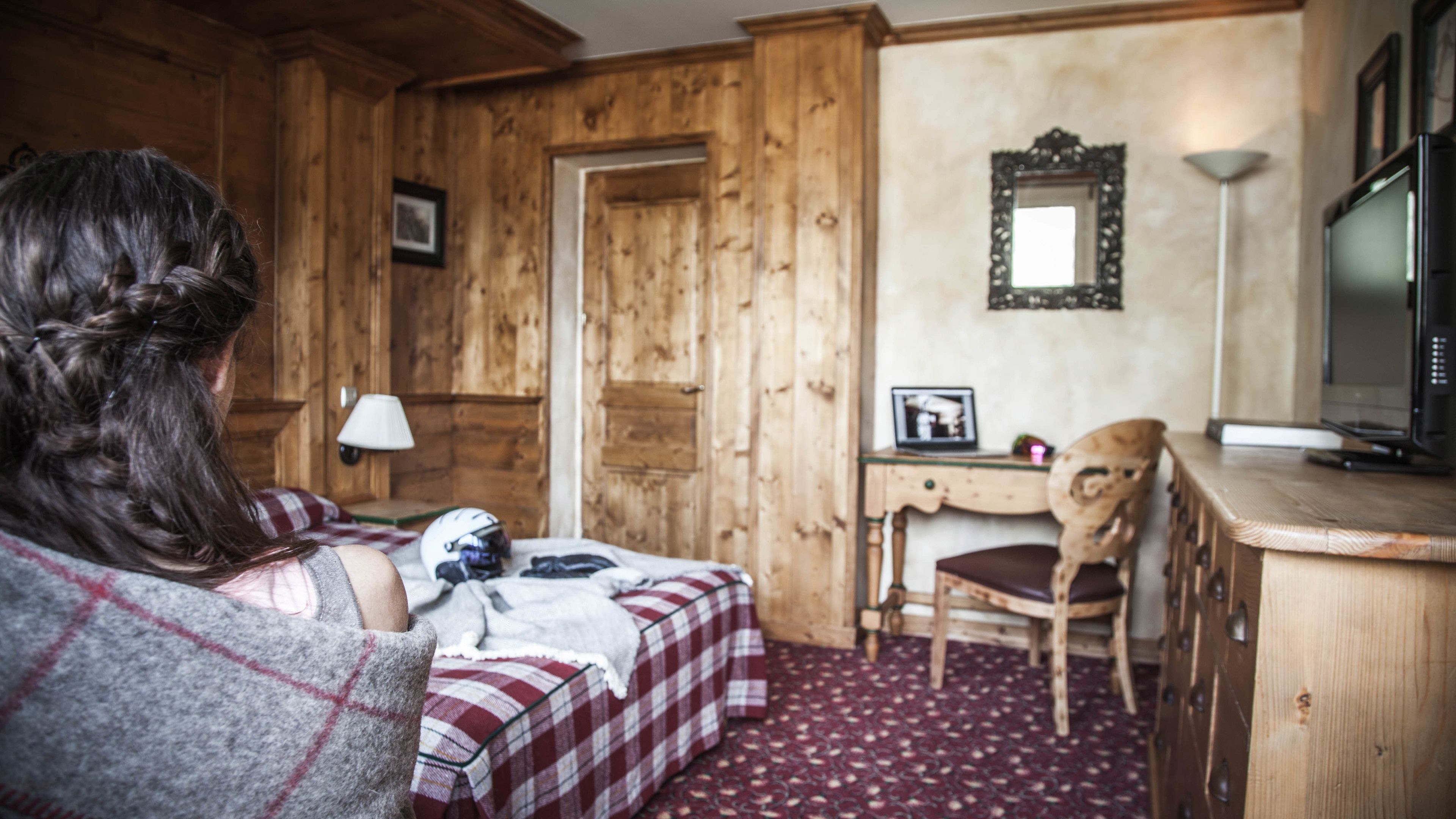 standard double or twin room, balcony, mountain view (village facing) | desk, soundproofing, cots/infant beds, free wifi