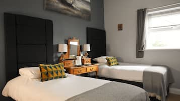 Twin Room, Ensuite