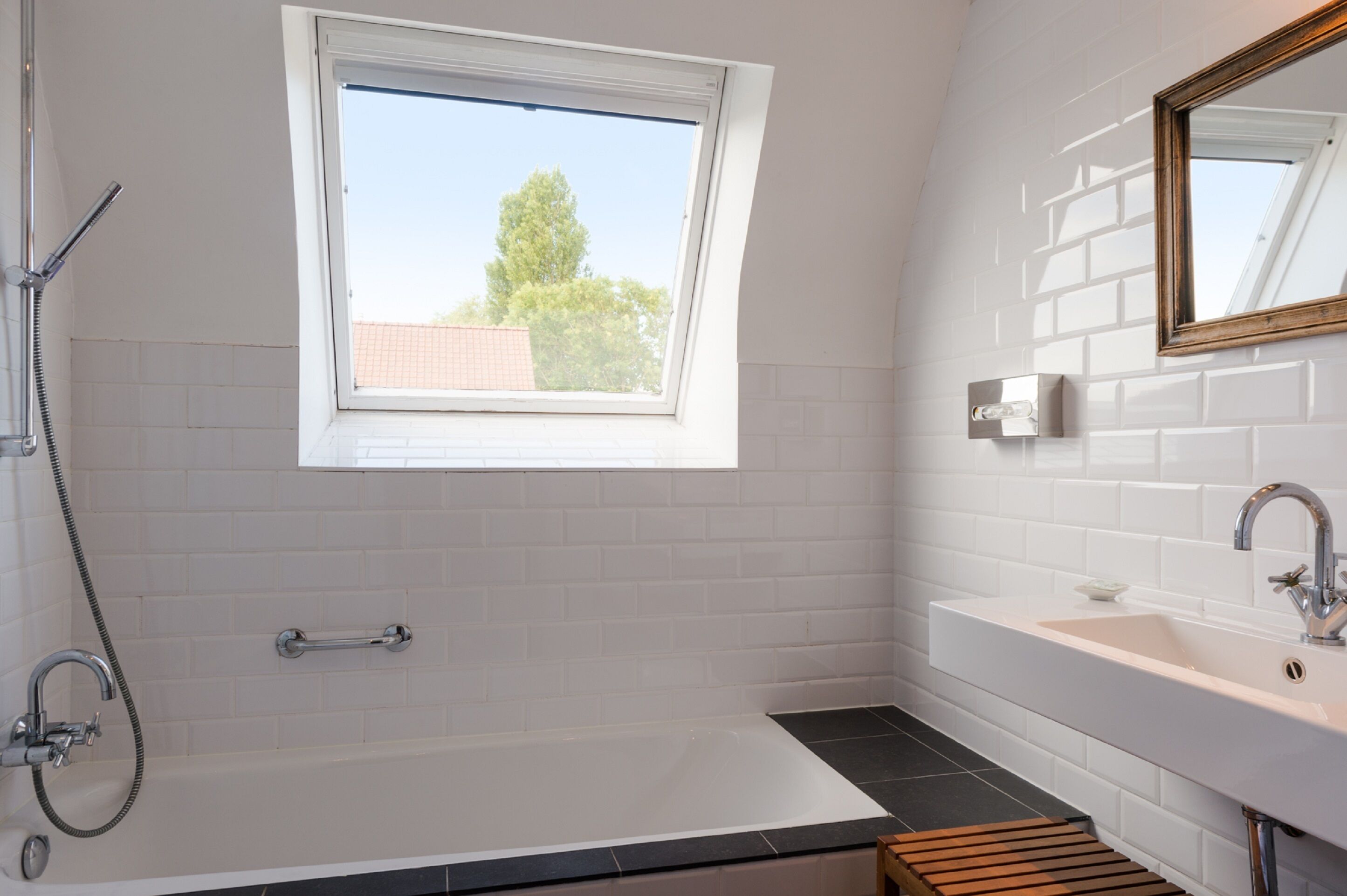 ralph junior suite | bathroom | eco-friendly toiletries, hair dryer, towels, soap