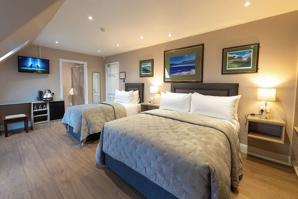 Deluxe-Zweibettzimmer, mit Bad, Meerblick (Golf Course View - Room 4)