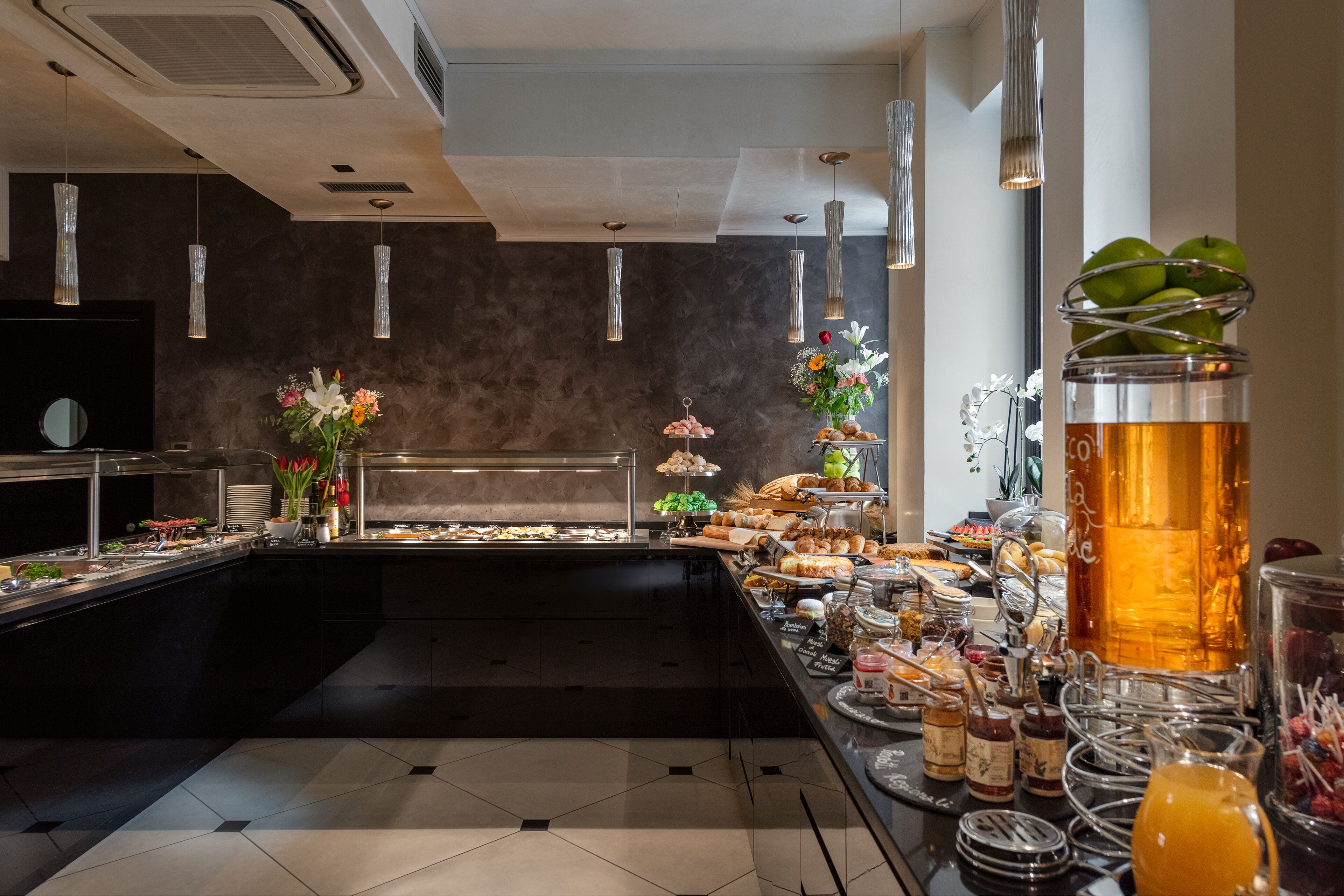 daily continental breakfast (eur 11 per person)