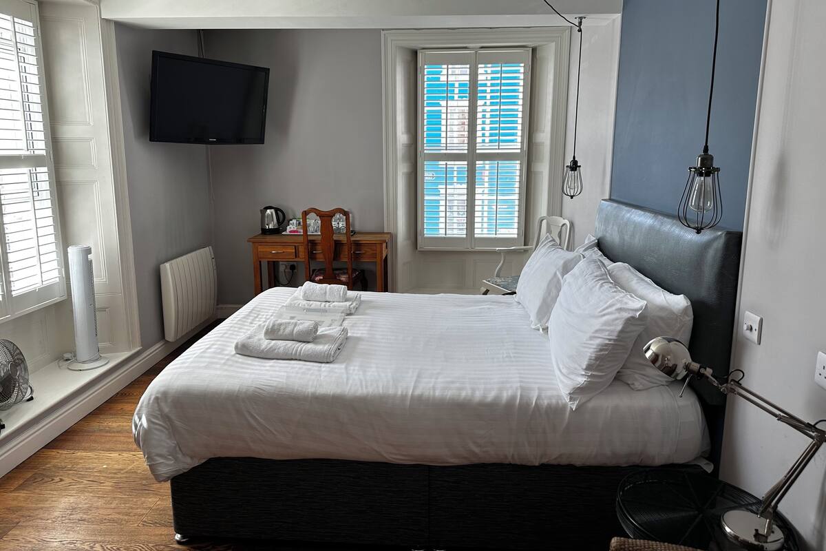 Standardzimmer, 1 King-Bett | Bettwäsche aus ägyptischer Baumwolle, Daunenbettdecken