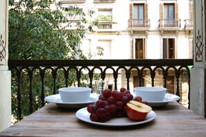 Apartment, 3 Bedrooms (5 Adults) | Balcony - Short Stay Group Paseo de Gracia Serviced Apartments (Barcelona)
