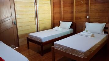 Free WiFi, individually decorated, bed sheets