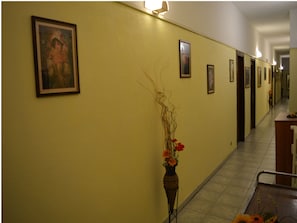 Hallway - Stazione (Novara)