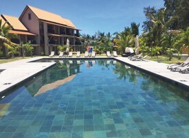 Outdoor pool, free cabanas, pool umbrellas