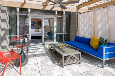 Aloft Asheville Downtown - Image 19