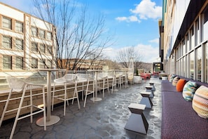 Breakfast served - Aloft by Marriott Asheville Downtown (Asheville)