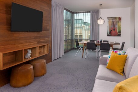 Aloft Asheville Downtown - Image 43