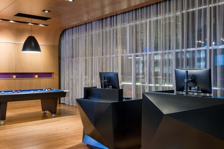Aloft Asheville Downtown - Image 12