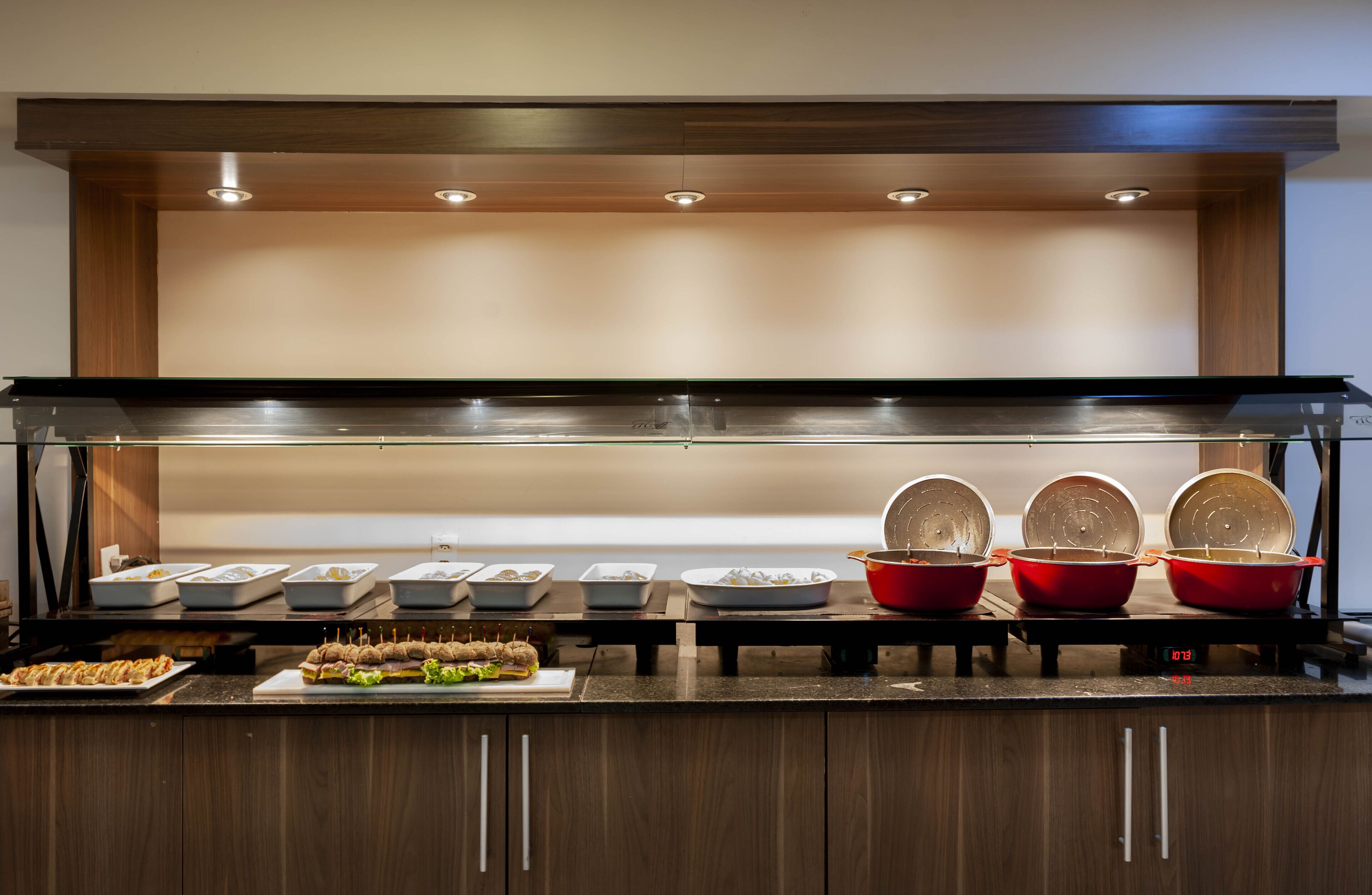 daily buffet breakfast (brl 49.39 per person)