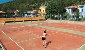 Tennis court