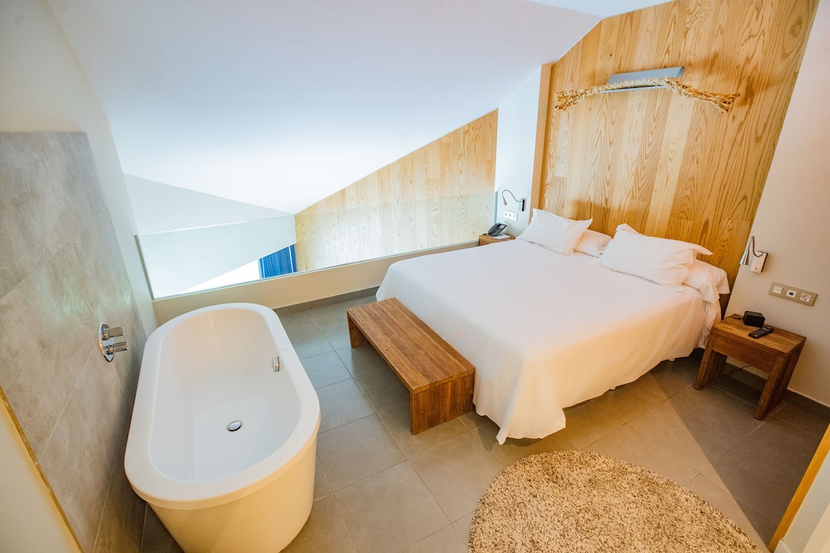 套房, 1 張特大雙人床, 海景 (Duplex) | 高級寢具、迷你吧、客房內保險箱、遮光布/窗簾
