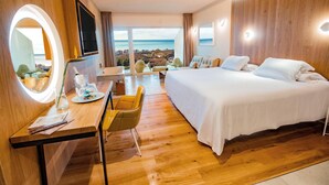 King Leiro Suite with Sea Views