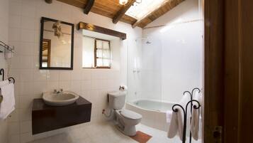 Shower, rainfall showerhead, free toiletries, hair dryer