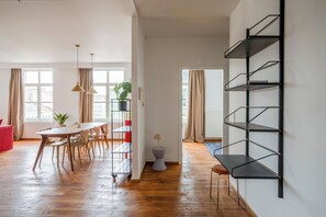 Departamento de diseñador, 2 habitaciones | Comedor