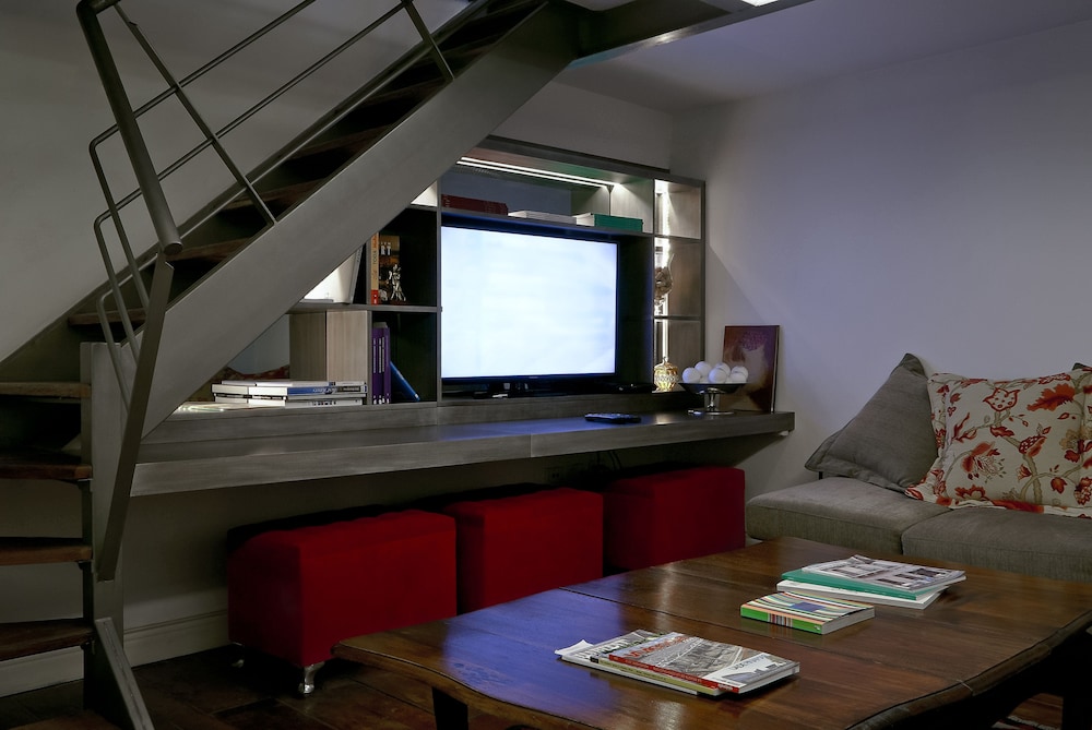 Soho Point San Telmo Suites by null