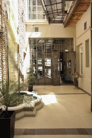 Courtyard view - San Telmo Suites (Buenos Aires)
