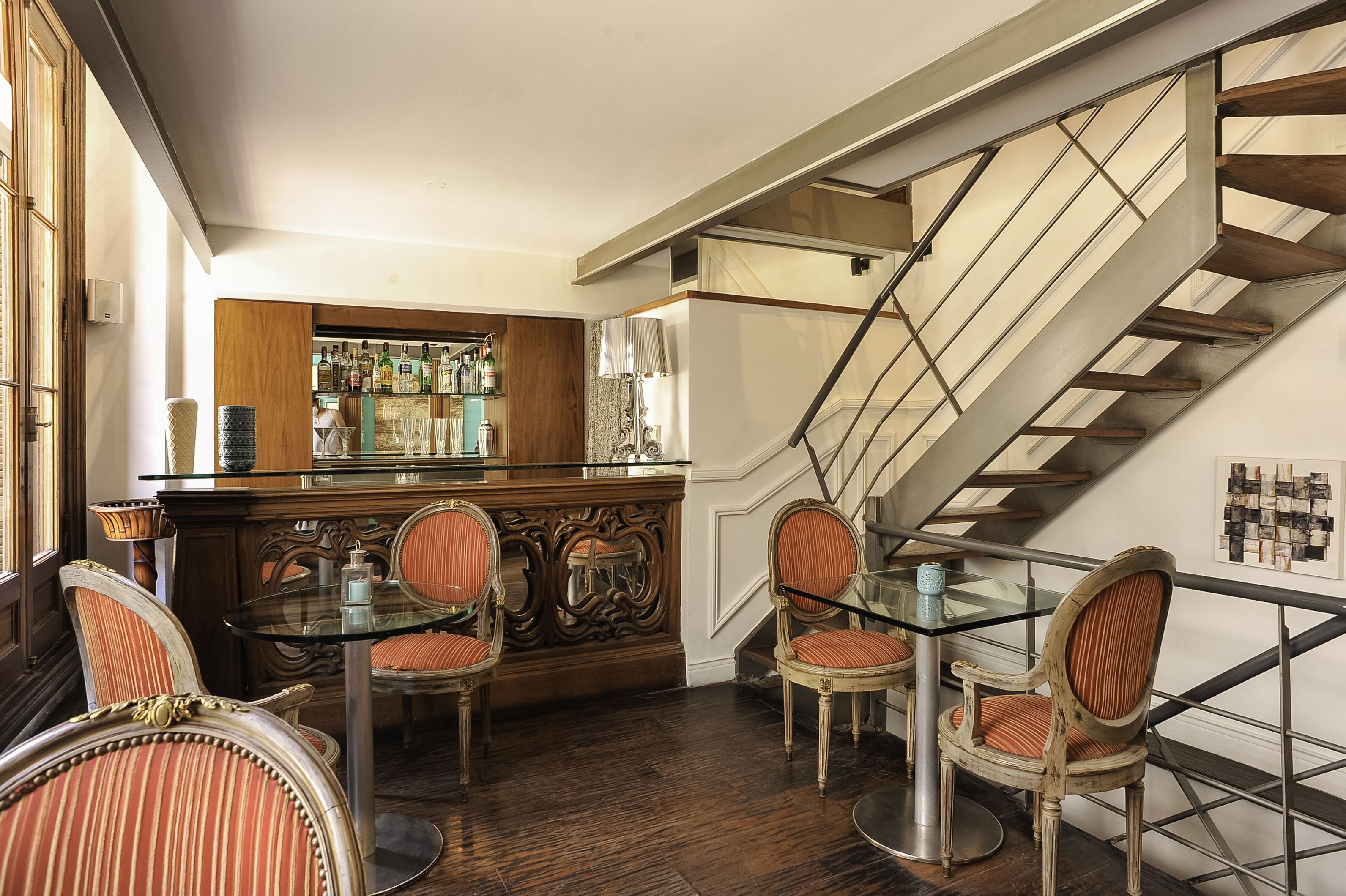 superior suite | living area | led tv, dvd player, pay films, offices