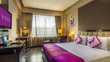 Premium bedding, minibar, in-room safe, desk