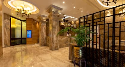 Grand Hotel