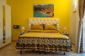 Hypo-allergenic bedding, down duvets, Select Comfort beds, minibar - Agriturismo La Collina Verde (Levanto)