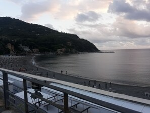 海灘酒吧