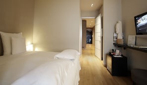Frette Italian sheets, down duvets, minibar, in-room safe - B&B Quarto Piano (Genoa)